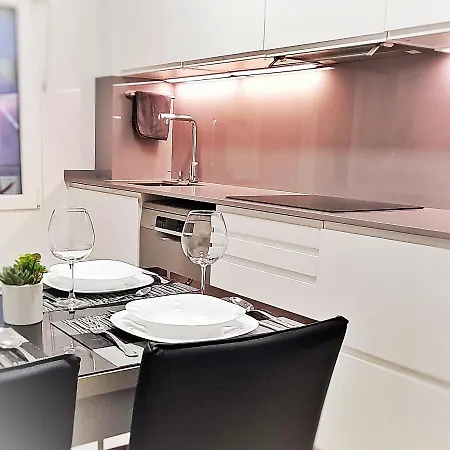 El Manso, 150m Playa Apartment Gijon